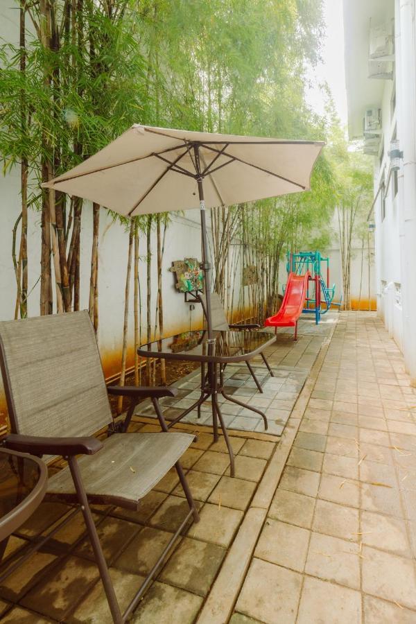 Urbanest Inn House Slipi จาการ์ตา ภายนอก รูปภาพ