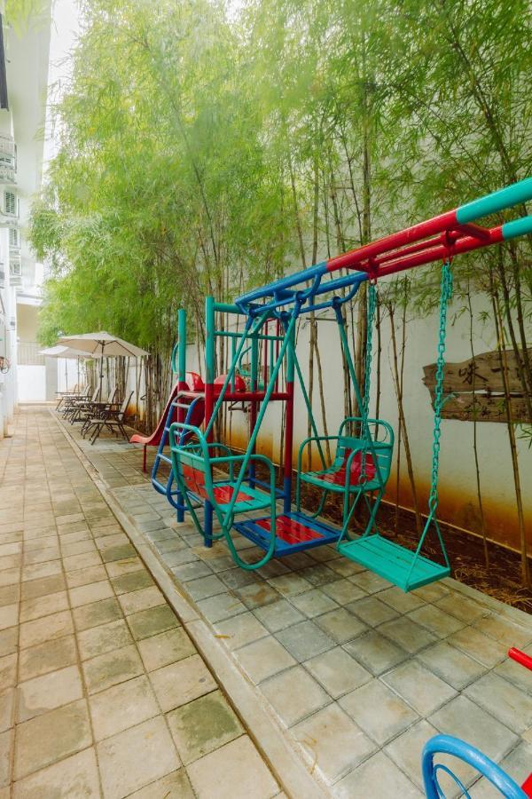 Urbanest Inn House Slipi จาการ์ตา ภายนอก รูปภาพ