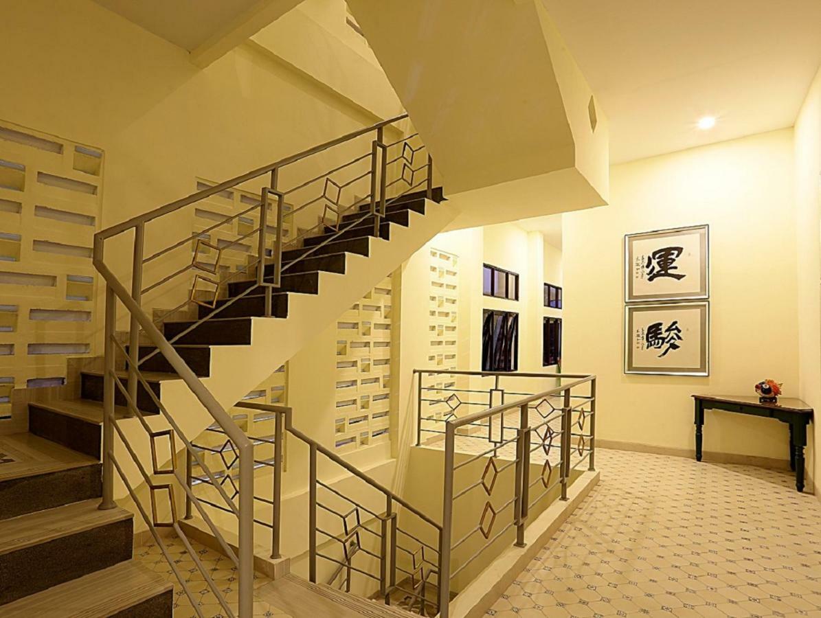 Urbanest Inn House Slipi จาการ์ตา ภายนอก รูปภาพ